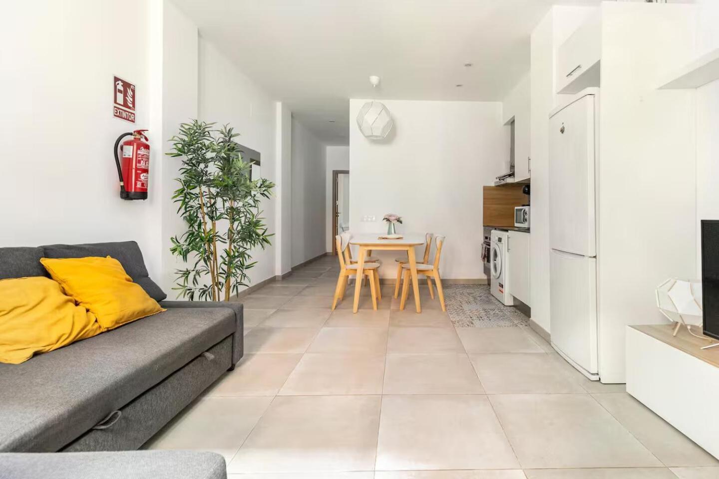 Ferienwohnung Vivienda Junto A Ruzafa - 12 Pax Y Mas Valencia Exterior foto