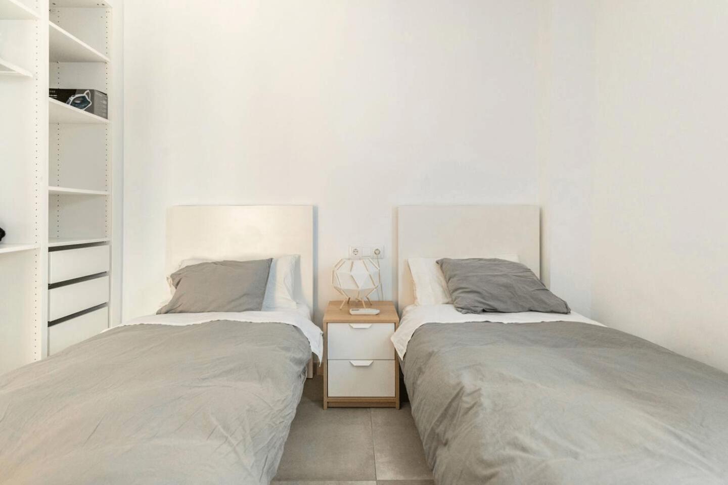 Ferienwohnung Vivienda Junto A Ruzafa - 12 Pax Y Mas Valencia Exterior foto